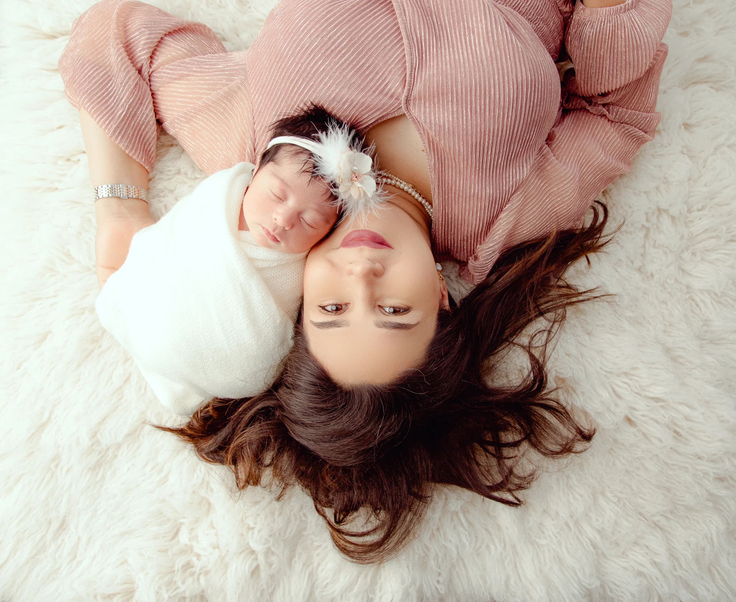 New Borns portrait 14 by Marjan Allameh
