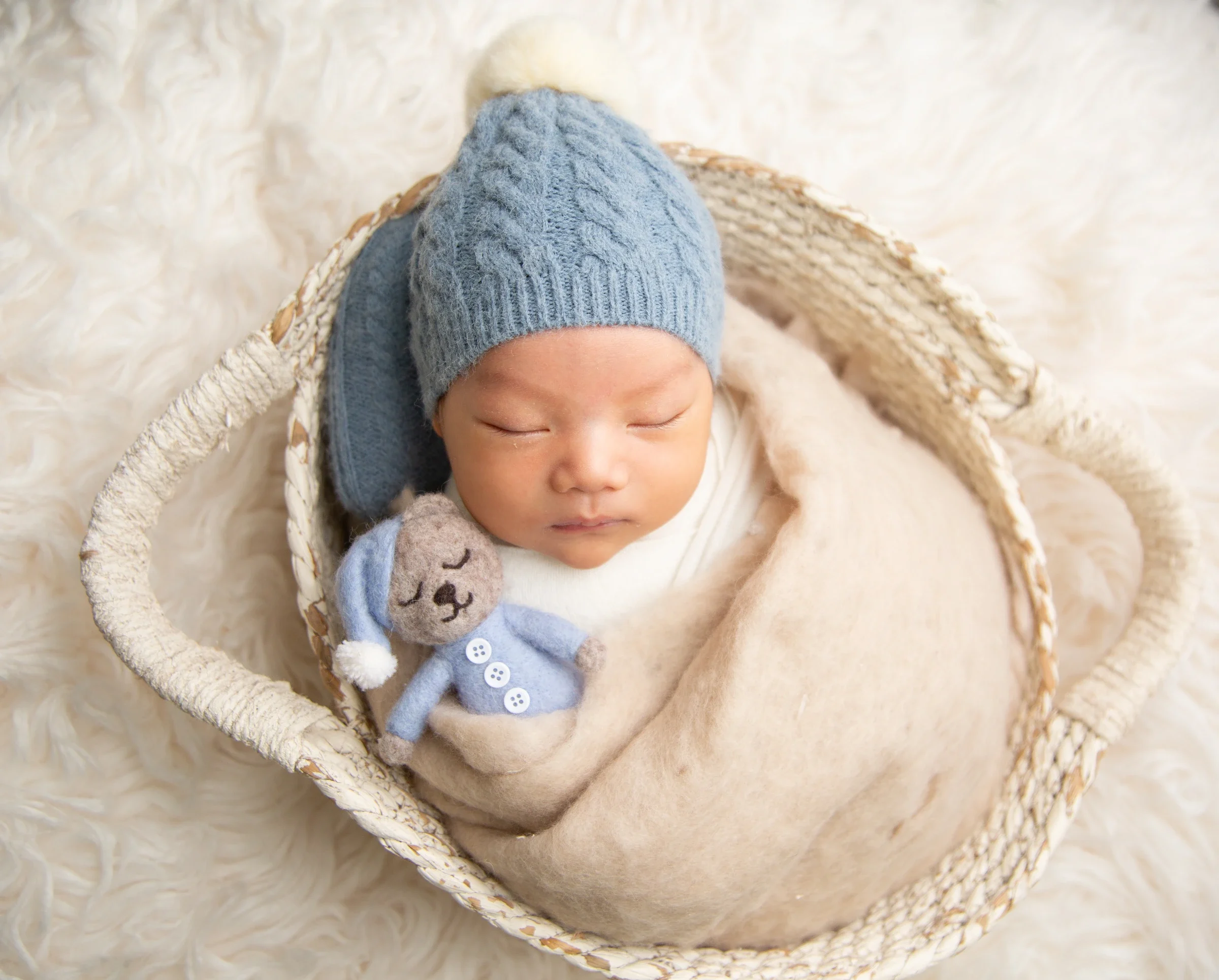 New Borns portrait 26 by Marjan Allameh