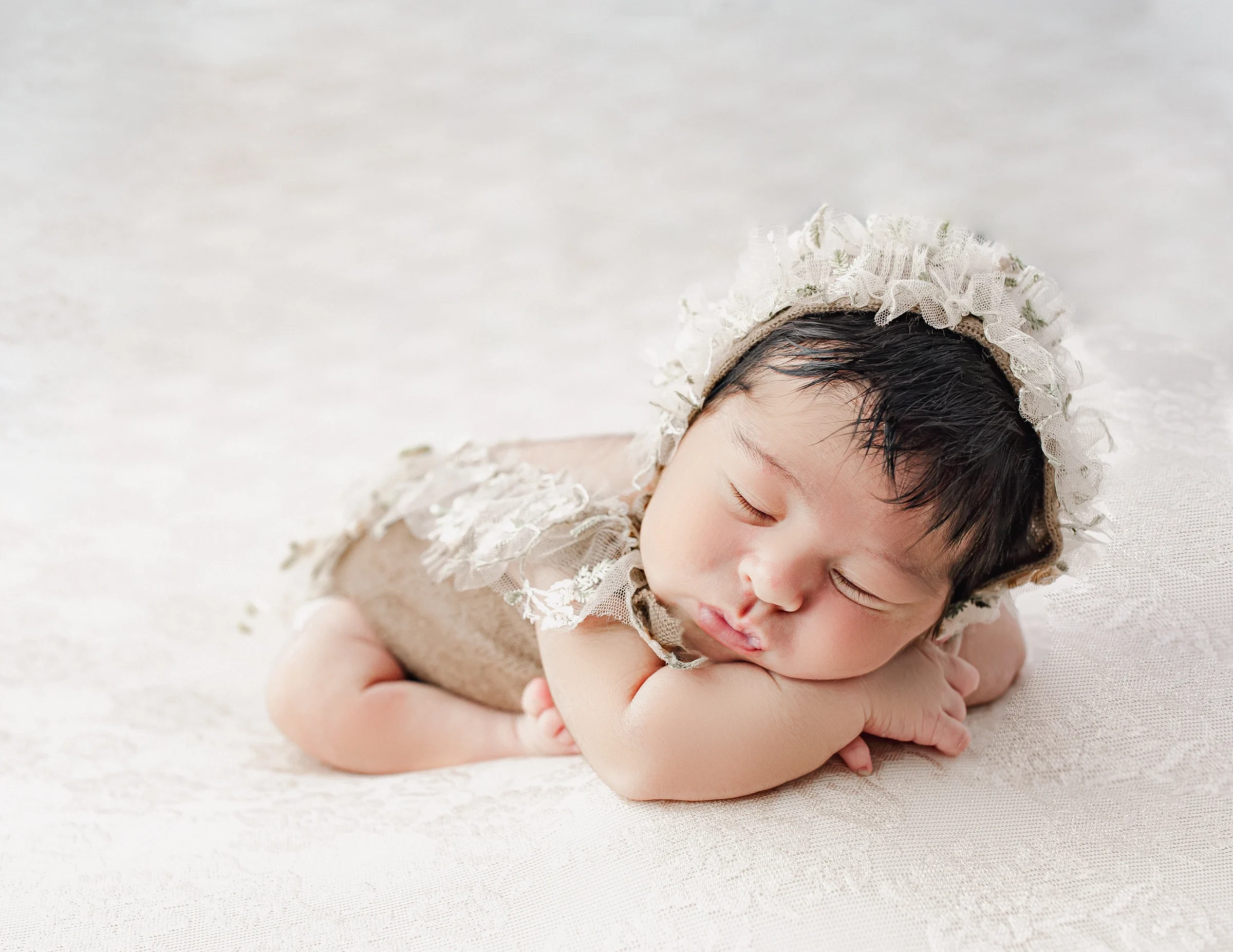 New Borns portrait 8 by Marjan Allameh